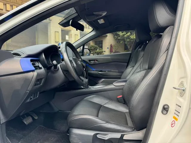 Toyota IZOA 2018 2.0L Versión Yichi País V exterior foto 4 Toyota IZOA 2018 2.0L Versión Yichi País V exterior foto 4