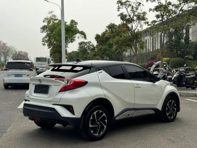 Toyota IZOA 2018 2.0L Versión Yichi País V interior foto 15 Toyota IZOA 2018 2.0L Versión Yichi País V interior foto 15