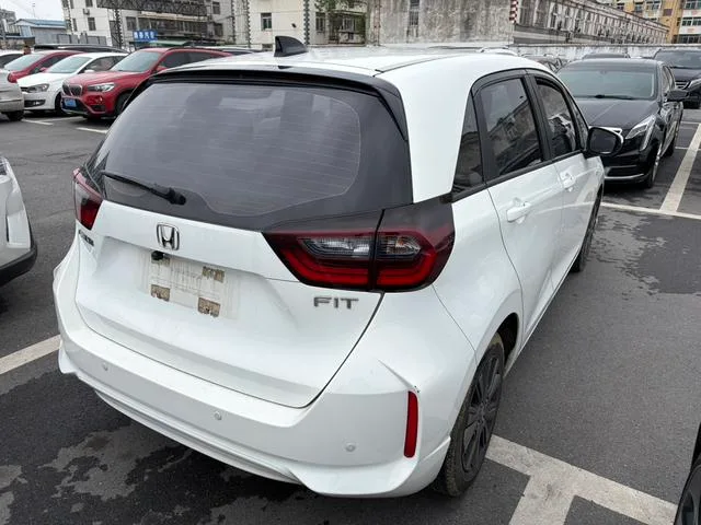 Honda Fit 2022 1.5L CVT Tide Skylight Edition exterior photo 4 Honda Fit 2022 1.5L CVT Tide Skylight Edition exterior photo 4