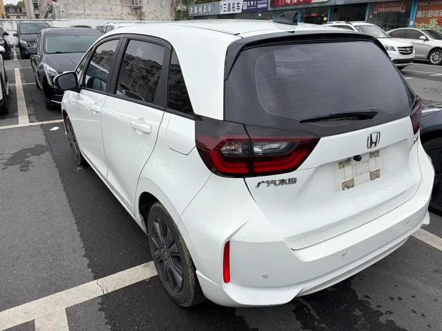 Honda Fit 2022 1.5L CVT Tide Skylight Edition interior photo 6 Honda Fit 2022 1.5L CVT Tide Skylight Edition interior photo 6