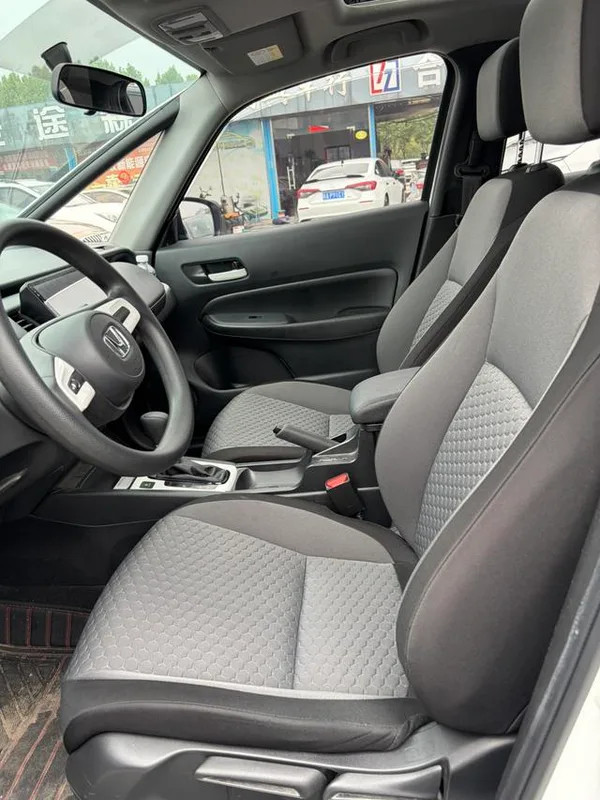 Honda Fit 2022 1.5L CVT Tide Skylight Edition interior photo 7 Honda Fit 2022 1.5L CVT Tide Skylight Edition interior photo 7