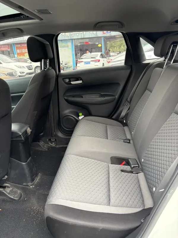 Honda Fit 2022 1.5L CVT Tide Skylight Edition interior photo 8 Honda Fit 2022 1.5L CVT Tide Skylight Edition interior photo 8