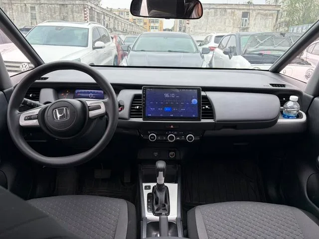 Honda Fit 2022 1.5L CVT Tide Skylight Edition interior photo 9 Honda Fit 2022 1.5L CVT Tide Skylight Edition interior photo 9