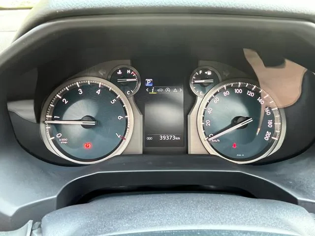 Toyota Prado 2018 3.5L Automatic TX-L Rear spare wheel interior photo 17 Toyota Prado 2018 3.5L Automatic TX-L Rear spare wheel interior photo 17