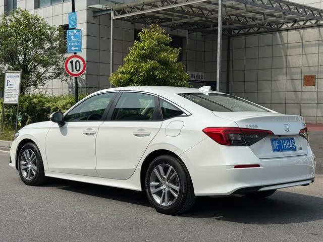 Honda Civic 2022 240TURBO CVT Dynamic Edition exterior photo 5 Honda Civic 2022 240TURBO CVT Dynamic Edition exterior photo 5