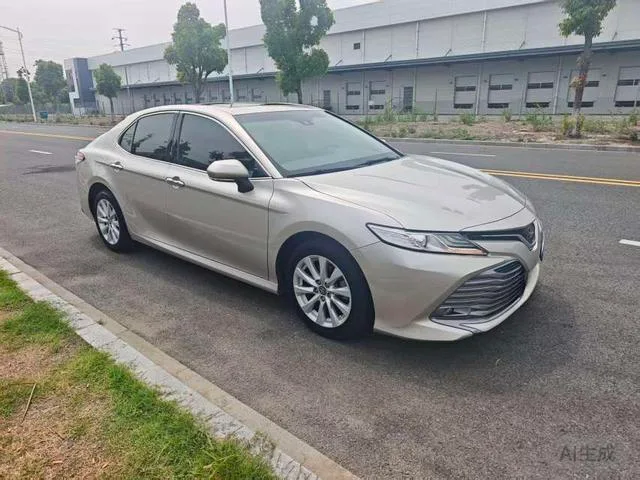 Toyota Camry 2018 2.0G Edición de lujo exterior foto 2