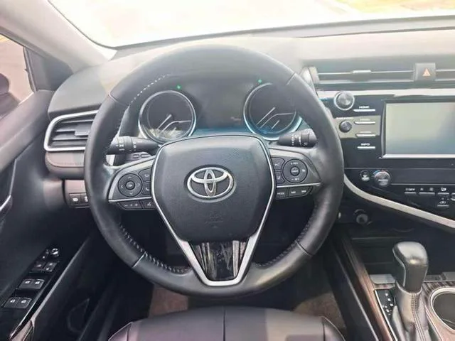 Toyota Camry 2018 2.0G Edición de lujo interior foto 10