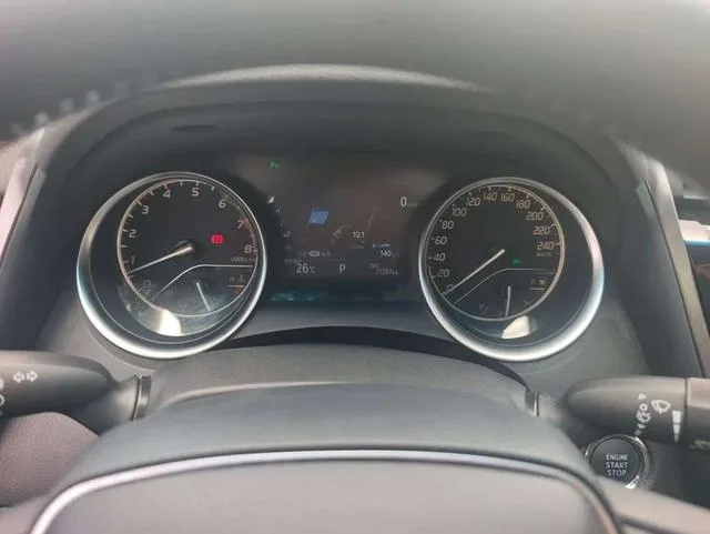 Toyota Camry 2018 2.0G Edición de lujo interior foto 11