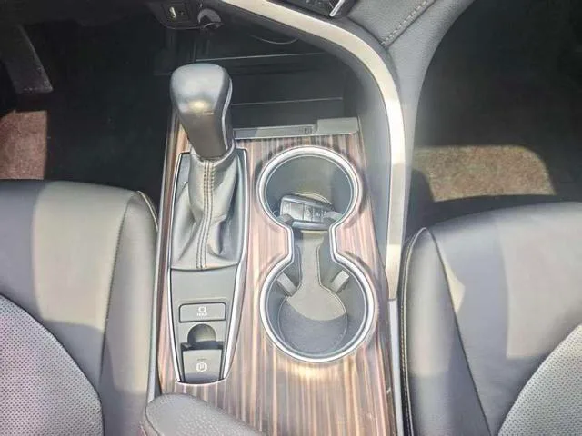 Toyota Camry 2018 2.0G Edición de lujo interior foto 13