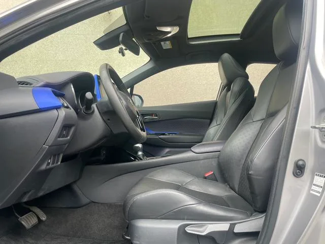 Toyota IZOA 2020 2.0L Version Yichi extérieur photo 4 Toyota IZOA 2020 2.0L Version Yichi extérieur photo 4