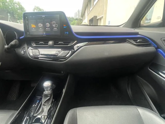 Toyota IZOA 2020 2.0L Version Yichi intérieur photo 18 Toyota IZOA 2020 2.0L Version Yichi intérieur photo 18