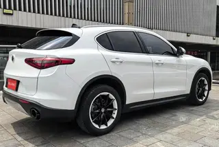 Alfa Romeo Stelvio 2017 2.0T 200HP Luxury Edition exterior photo 8 Alfa Romeo Stelvio 2017 2.0T 200HP Luxury Edition exterior photo 8