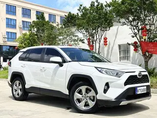 Toyota RAV4 2021 2.0L CVT Mode à deux roues motrices Plus Version extérieur photo 3
