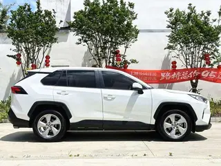 Toyota RAV4 2021 2.0L CVT Mode à deux roues motrices Plus Version extérieur photo 7