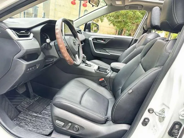Toyota RAV4 2021 2.0L CVT Mode à deux roues motrices Plus Version extérieur photo 8
