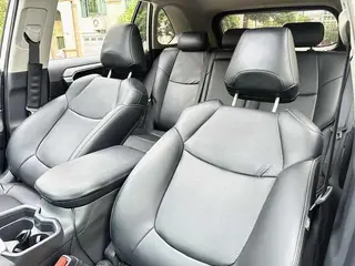 Toyota RAV4 2021 2.0L CVT Mode à deux roues motrices Plus Version intérieur photo 15