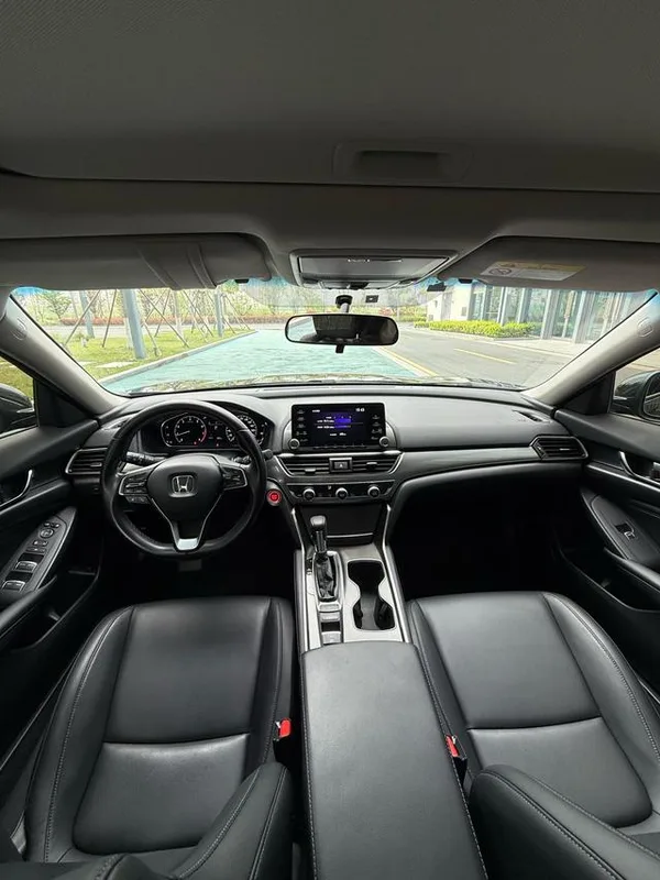 Honda Accord 2018 260TURBO Elite Edition Country VI interior photo 6 Honda Accord 2018 260TURBO Elite Edition Country VI interior photo 6