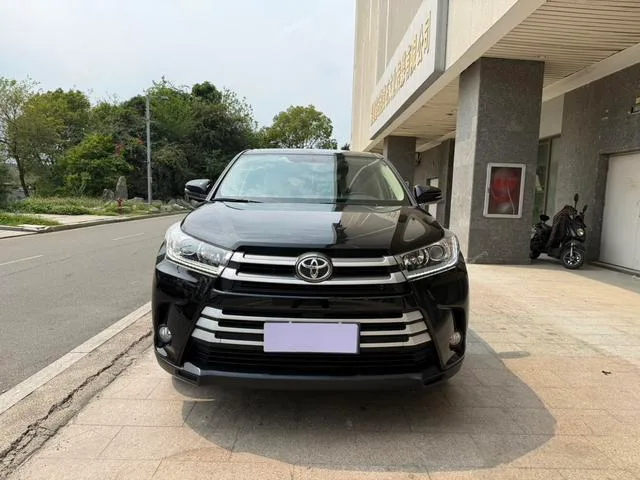 Toyota Highlander 2021 2.0T 4WD Elite Edition 7 Asiento exterior foto 2 Toyota Highlander 2021 2.0T 4WD Elite Edition 7 Asiento exterior foto 2