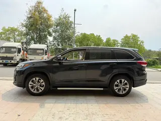 Toyota Highlander 2021 2.0T 4WD Elite Edition 7 Asiento exterior foto 4 Toyota Highlander 2021 2.0T 4WD Elite Edition 7 Asiento exterior foto 4