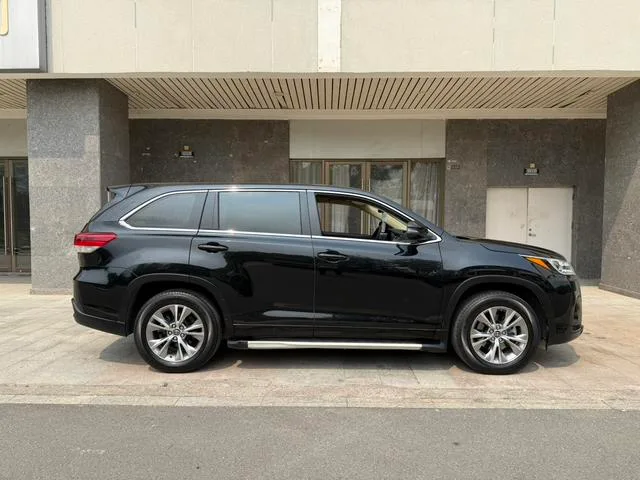 Toyota Highlander 2021 2.0T 4WD Elite Edition 7 Asiento exterior foto 5 Toyota Highlander 2021 2.0T 4WD Elite Edition 7 Asiento exterior foto 5