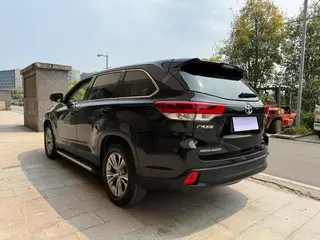 Toyota Highlander 2021 2.0T 4WD Elite Edition 7 Asiento exterior foto 6 Toyota Highlander 2021 2.0T 4WD Elite Edition 7 Asiento exterior foto 6