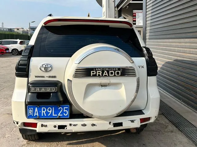 Toyota Prado 2018 3.5L Automatic TX-L Rear spare wheel exterior photo 4 Toyota Prado 2018 3.5L Automatic TX-L Rear spare wheel exterior photo 4