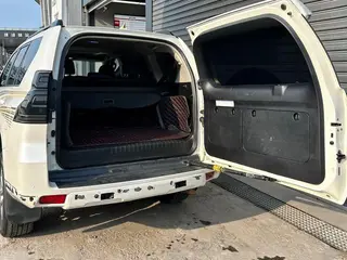 Toyota Prado 2018 3.5L Automatic TX-L Rear spare wheel exterior photo 5 Toyota Prado 2018 3.5L Automatic TX-L Rear spare wheel exterior photo 5