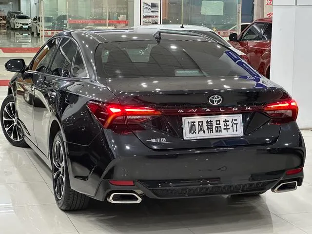 Toyota Avalon 2022 2.0L Version de luxe extérieur photo 4 Toyota Avalon 2022 2.0L Version de luxe extérieur photo 4