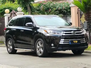 Toyota Highlander 2018 2.0T 4WD Premium Edition 7 Asiento País VI exterior foto 3 Toyota Highlander 2018 2.0T 4WD Premium Edition 7 Asiento País VI exterior foto 3