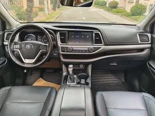 Toyota Highlander 2018 2.0T 4WD Premium Edition 7 Asiento País VI interior foto 16 Toyota Highlander 2018 2.0T 4WD Premium Edition 7 Asiento País VI interior foto 16