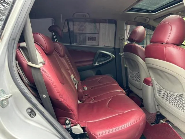 Toyota RAV4 2011 2.0L Automatic Classic Edition exterior photo 6