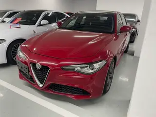 Alfa Romeo Giulia 2017 2.0T 280HP Luxury Edition exterior photo 1 Alfa Romeo Giulia 2017 2.0T 280HP Luxury Edition exterior photo 1
