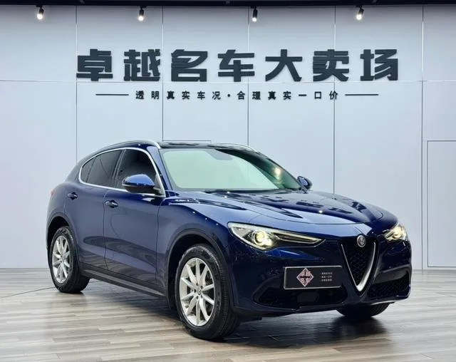 Alfa Romeo Stelvio 2017 2.0T 200HP Luxury Edition exterior photo 3 Alfa Romeo Stelvio 2017 2.0T 200HP Luxury Edition exterior photo 3