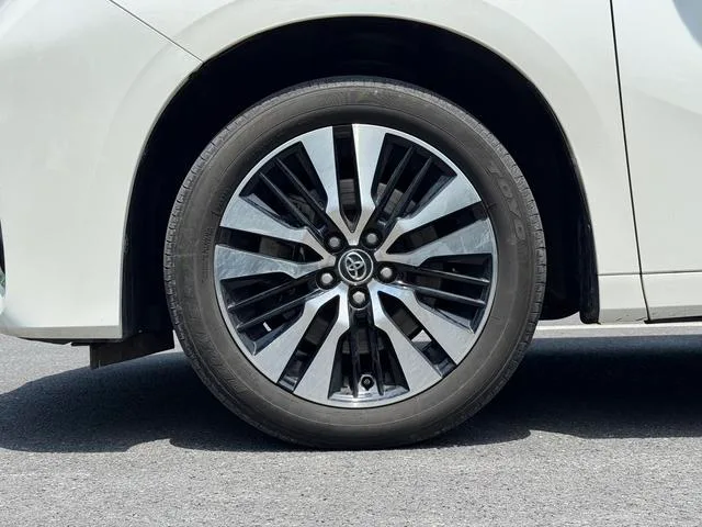 Toyota Alphard 2018 Restyling 3.5L Premium Edition exterior photo 8 Toyota Alphard 2018 Restyling 3.5L Premium Edition exterior photo 8