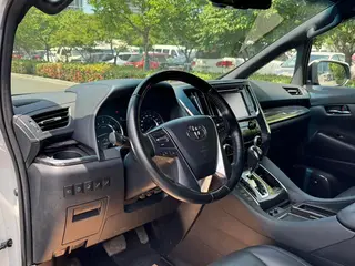 Toyota Alphard 2018 Restyling 3.5L Premium Edition interior photo 14 Toyota Alphard 2018 Restyling 3.5L Premium Edition interior photo 14