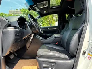 Toyota Alphard 2018 Restyling 3.5L Premium Edition interior photo 15 Toyota Alphard 2018 Restyling 3.5L Premium Edition interior photo 15