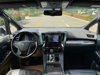 Toyota Alphard 2018 Restyling 3.5L Premium Edition interior photo 20 Toyota Alphard 2018 Restyling 3.5L Premium Edition interior photo 20