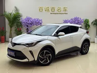 Toyota C-HR 2021 2.0L Роскошная версия