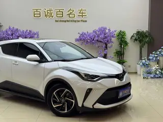 Toyota C-HR 2021 2.0L Version de luxe extérieur photo 4 Toyota C-HR 2021 2.0L Version de luxe extérieur photo 4