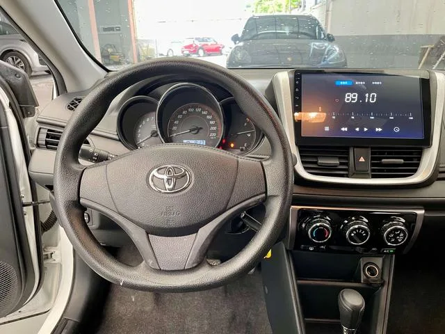 Toyota Yaris L 2020 Vibrant X 1.5L CVT Leading Edition interior photo 12 Toyota Yaris L 2020 Vibrant X 1.5L CVT Leading Edition interior photo 12