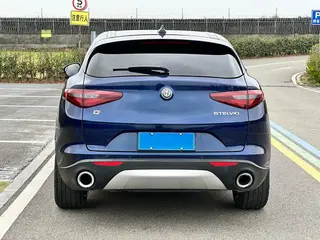Alfa Romeo Stelvio 2017 2.0T 200HP Version d'élite extérieur photo 6