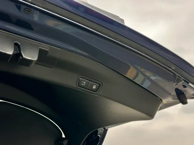 Alfa Romeo Stelvio 2017 2.0T 200HP Version d'élite extérieur photo 9