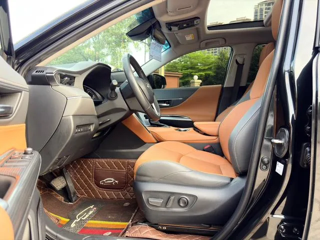 Toyota Venza 2022 2.0L CVT Two-wheel-drive Prestige Edition exterior photo 7 Toyota Venza 2022 2.0L CVT Two-wheel-drive Prestige Edition exterior photo 7