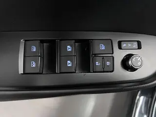 Toyota Highlander 2018 2.0T Four-wheel drive Premium Edition 7 seat Country VI interior photo 19 Toyota Highlander 2018 2.0T Four-wheel drive Premium Edition 7 seat Country VI interior photo 19