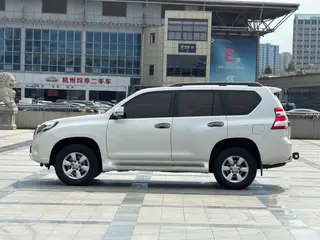 Toyota Prado 2016 3.5L Automatic TX-L exterior photo 4 Toyota Prado 2016 3.5L Automatic TX-L exterior photo 4