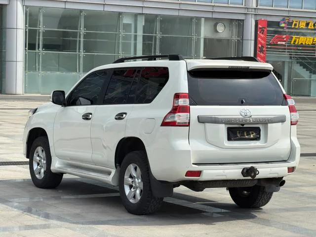 Toyota Prado 2016 3.5L Automatic TX-L exterior photo 5 Toyota Prado 2016 3.5L Automatic TX-L exterior photo 5