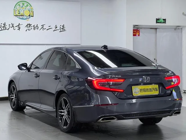 Honda Accord 2022 260TURBO Magic Night Premium Edition exterior photo 6