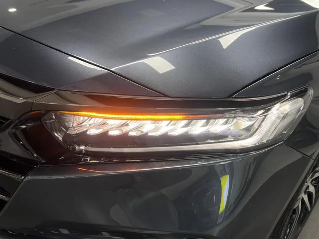 Honda Accord 2022 260TURBO Magic Night Premium Edition exterior photo 7