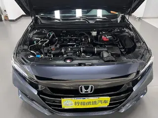 Honda Accord 2022 260TURBO Magic Night Premium Edition interior photo 12