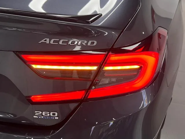 Honda Accord 2022 260TURBO Magic Night Premium Edition interior photo 13